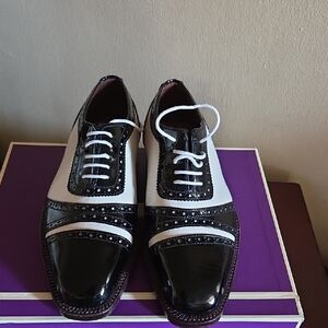 Classic Black and White Men's Oxfords